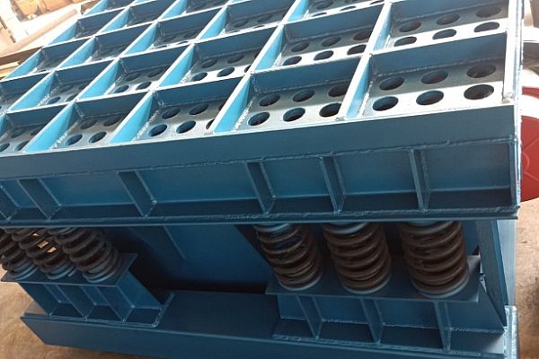 振動(dòng)落砂機(jī)